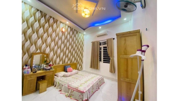 bán nhà đẹp giá rẻ, nở hậu, lô xe hơi,,  Cao Thị Chính, Huỳnh Tấn Phát, 4 tầng, 76m2, chỉ 7.x tỷ